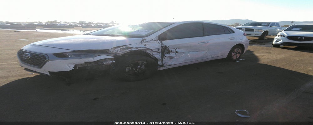KMHC65LC9LU200883 2020 HYUNDAI IONIQ HYBRID photo no. 2