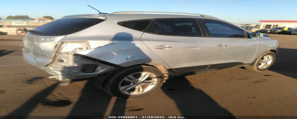 KM8JU3AC7BU159818 2011 HYUNDAI TUCSON photo no. 4
