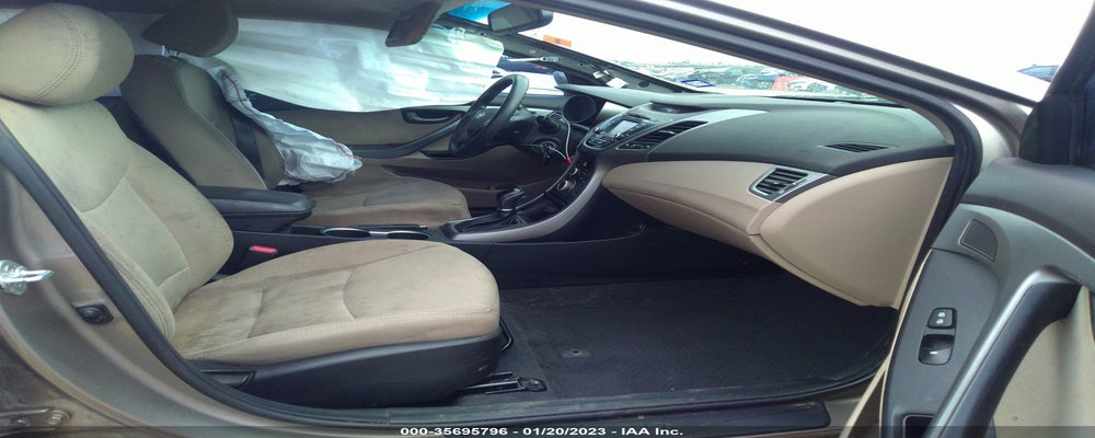 5NPDH4AE9GH748660 2016 HYUNDAI ELANTRA photo no. 5