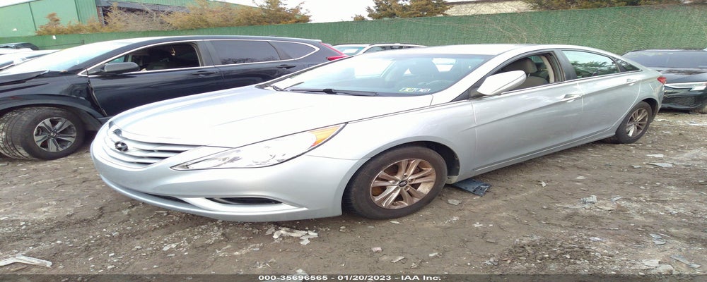 5NPEB4AC2DH713250 2013 HYUNDAI SONATA photo no. 2
