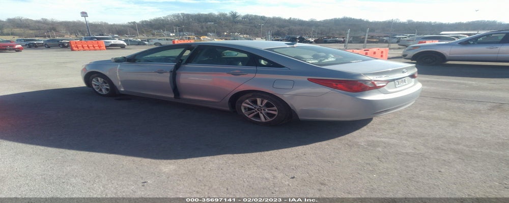 5NPEB4AC8DH637663 2013 HYUNDAI SONATA photo no. 3