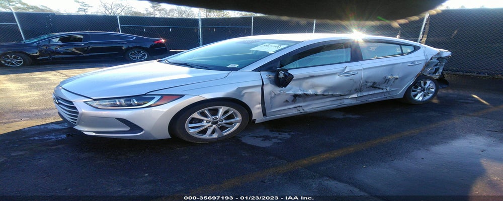 KMHD74LF8HU423669 2017 HYUNDAI ELANTRA photo no. 2
