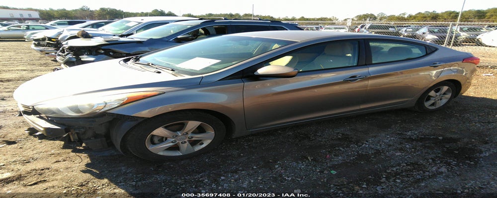5NPDH4AE0DH242498 2013 HYUNDAI ELANTRA photo no. 2