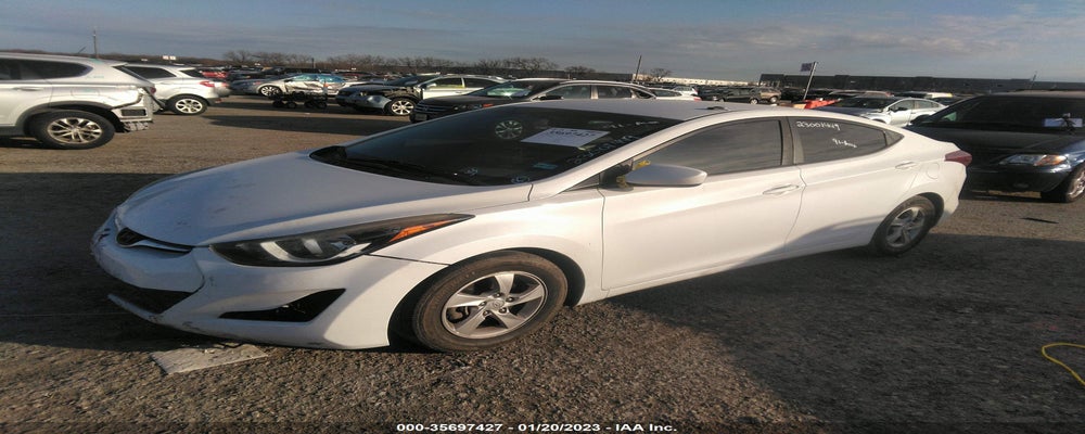 5NPDH4AE1GH743677 2016 HYUNDAI ELANTRA photo no. 2