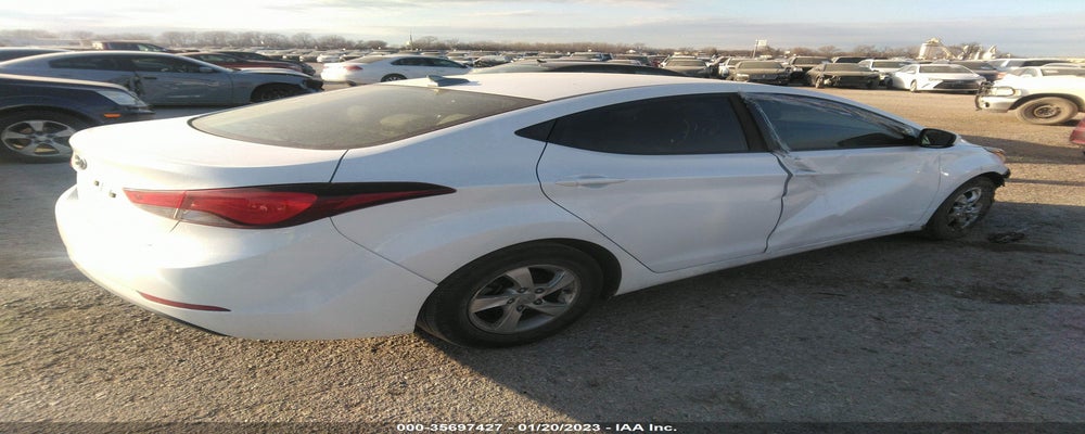 5NPDH4AE1GH743677 2016 HYUNDAI ELANTRA photo no. 4