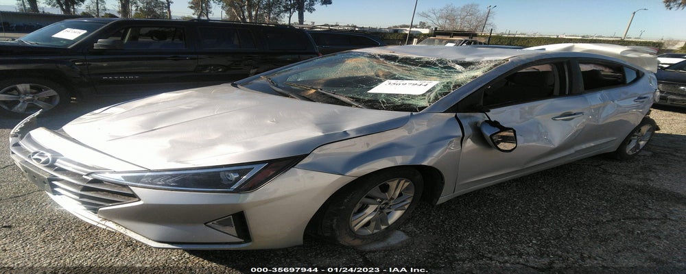5NPD84LF8KH443083 2019 HYUNDAI ELANTRA photo no. 2