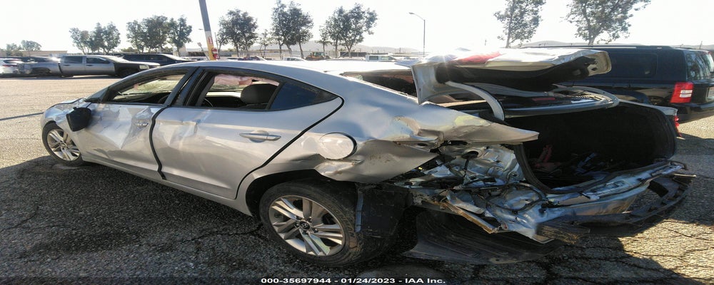 5NPD84LF8KH443083 2019 HYUNDAI ELANTRA photo no. 3