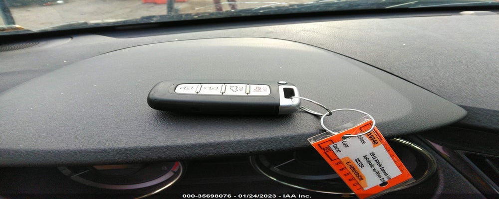 5NPEC4AB4BH252697 2011 HYUNDAI SONATA photo no. 11