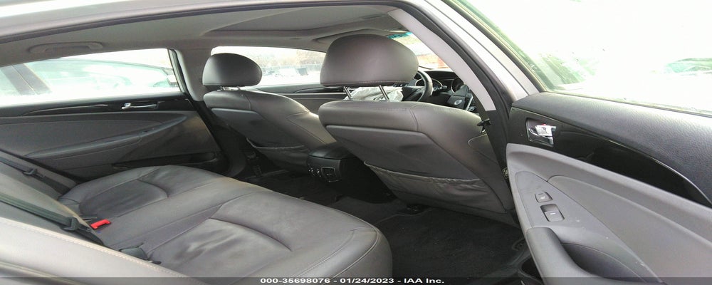 5NPEC4AB4BH252697 2011 HYUNDAI SONATA photo no. 8