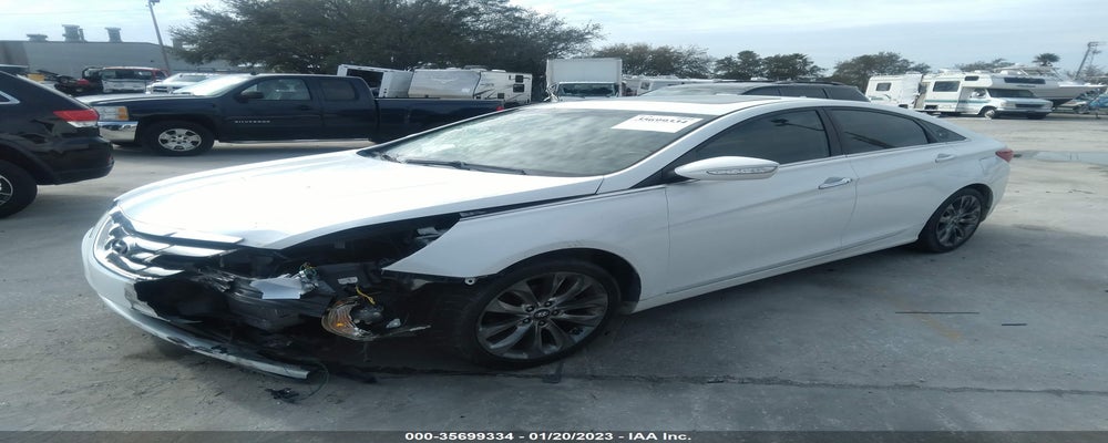 5NPEC4AB4BH232899 2011 HYUNDAI SONATA photo no. 2