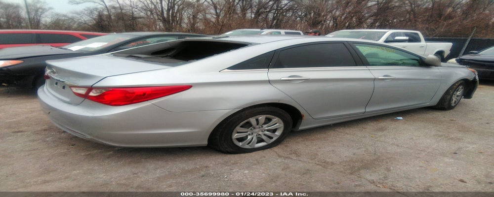 5NPEB4AC8CH331741 2012 HYUNDAI SONATA photo no. 4