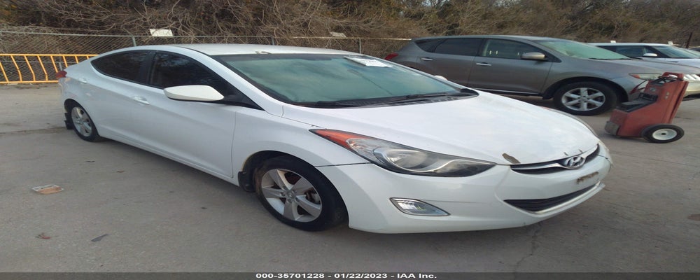 5NPDH4AE9DH392996 2013 HYUNDAI ELANTRA photo no. 4