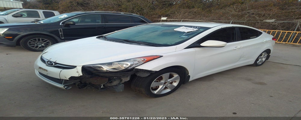 5NPDH4AE9DH392996 2013 HYUNDAI ELANTRA photo no. 2