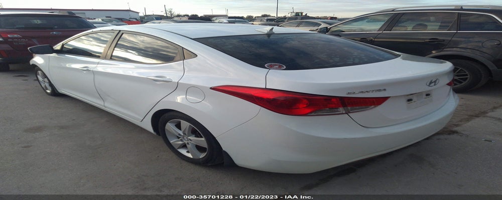 5NPDH4AE9DH392996 2013 HYUNDAI ELANTRA photo no. 3