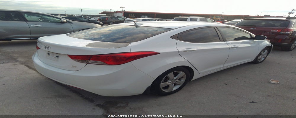 5NPDH4AE9DH392996 2013 HYUNDAI ELANTRA photo no. 4