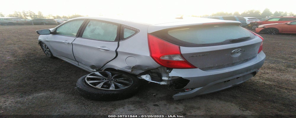 KMHCU5AE2FU231035 2015 HYUNDAI ACCENT photo no. 3