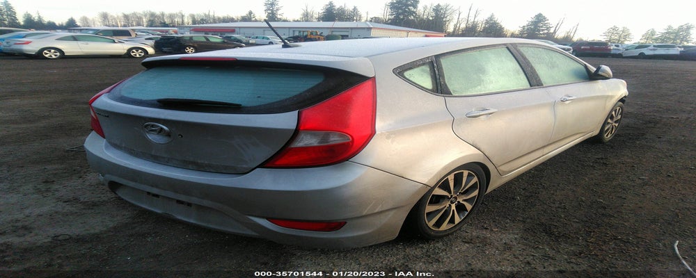 KMHCU5AE2FU231035 2015 HYUNDAI ACCENT photo no. 4