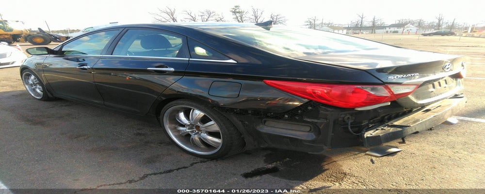 5NPEC4AB9BH316345 2011 HYUNDAI SONATA photo no. 3