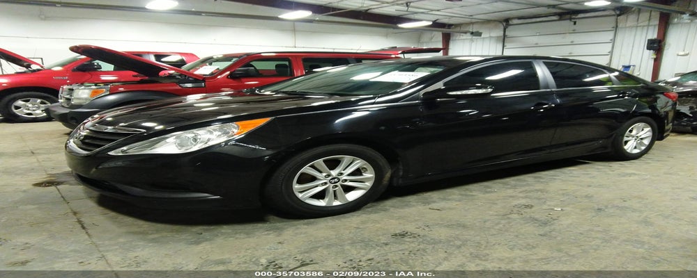 5NPEB4AC3EH938827 2014 HYUNDAI SONATA photo no. 2