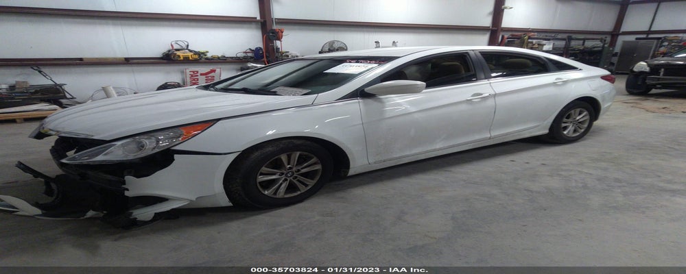 5NPEB4AC0DH768182 2013 HYUNDAI SONATA photo no. 2