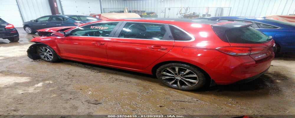 KMHH35LE0JU009009 2018 HYUNDAI ELANTRA GT photo no. 3