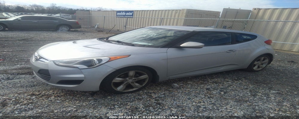 KMHTC6AD8CU072453 2012 HYUNDAI VELOSTER photo no. 2