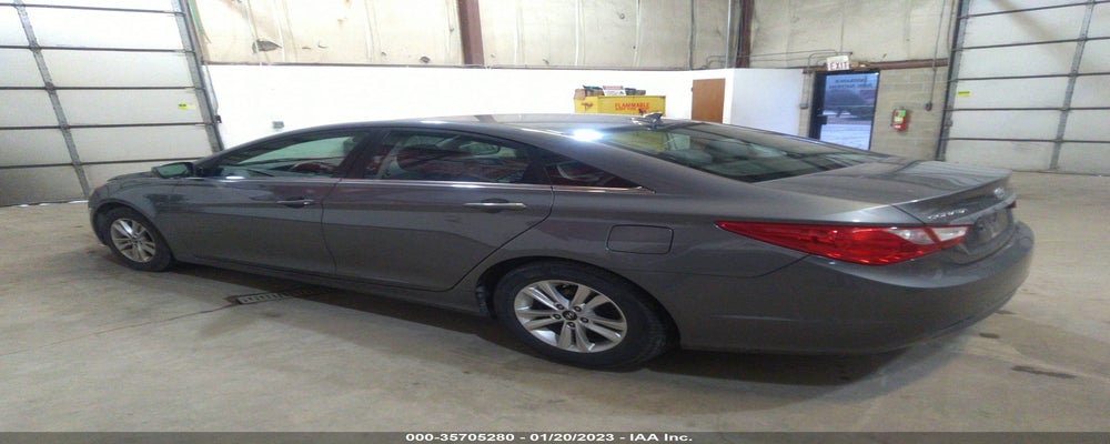 5NPEB4AC1BH223895 2011 HYUNDAI SONATA photo no. 3