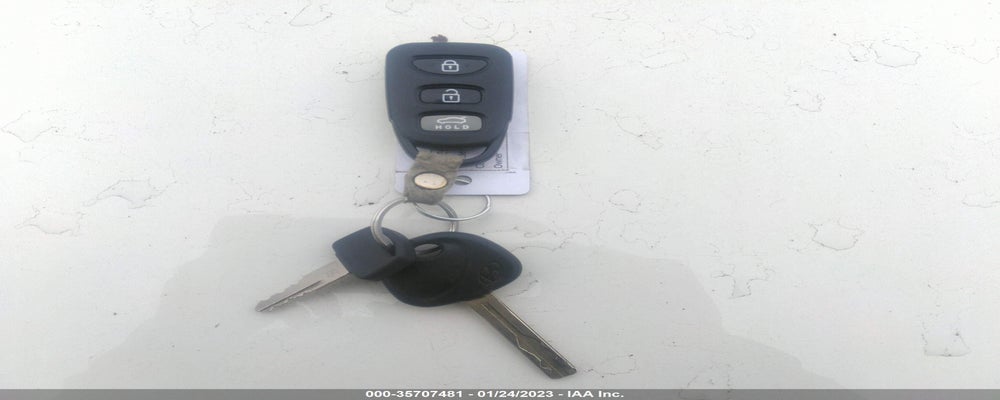 5NPEB4AC8CH318908 2012 HYUNDAI SONATA photo no. 11