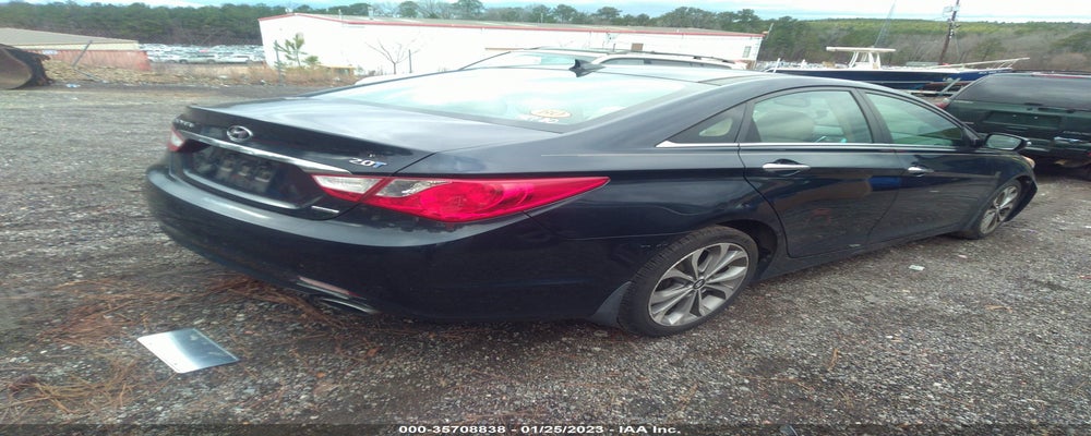 5NPEC4AB8DH648828 2013 HYUNDAI SONATA photo no. 4
