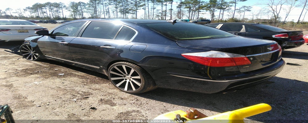 KMHGC4DFXBU139328 2011 HYUNDAI GENESIS photo no. 3