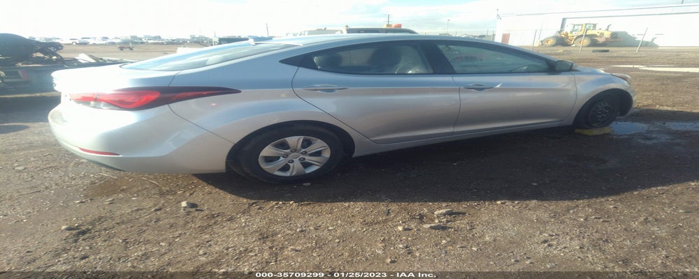 5NPDH4AE5GH760336 2016 HYUNDAI ELANTRA photo no. 4