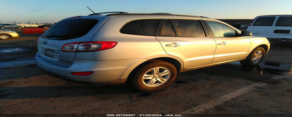 5NMSGDAB5AH339012 2010 HYUNDAI SANTA FE photo no. 4