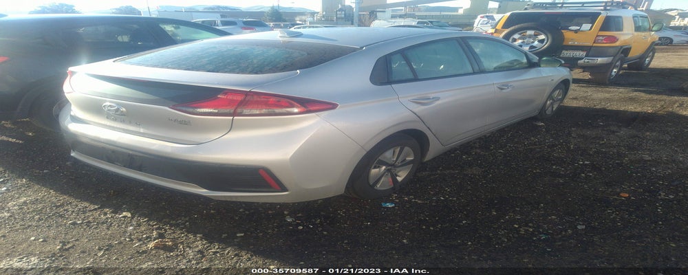 KMHC65LC1HU048976 2017 HYUNDAI IONIQ HYBRID photo no. 4