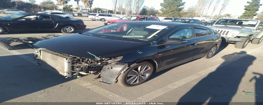 KMHC85LCXHU031765 2017 HYUNDAI IONIQ HYBRID photo no. 2