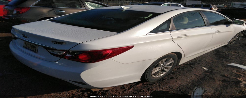 5NPEB4AC3EH835603 2014 HYUNDAI SONATA photo no. 4