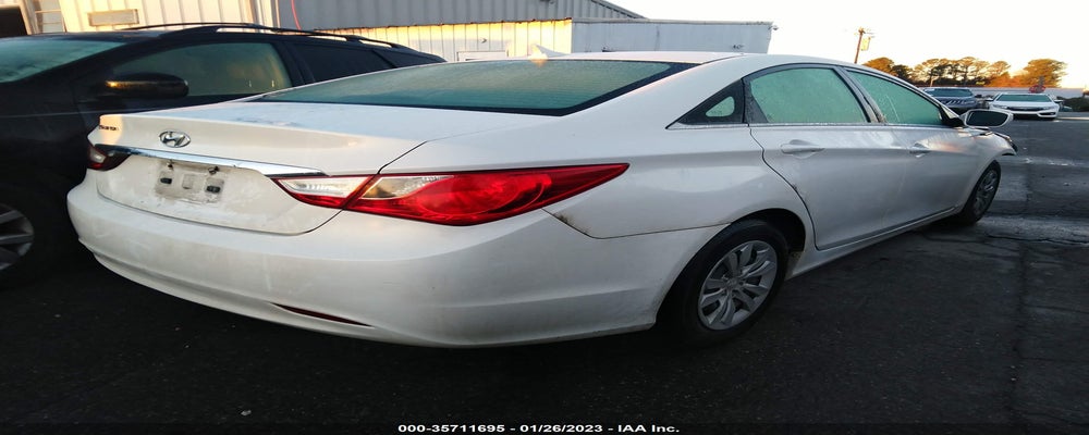5NPEB4ACXBH059661 2011 HYUNDAI SONATA photo no. 4