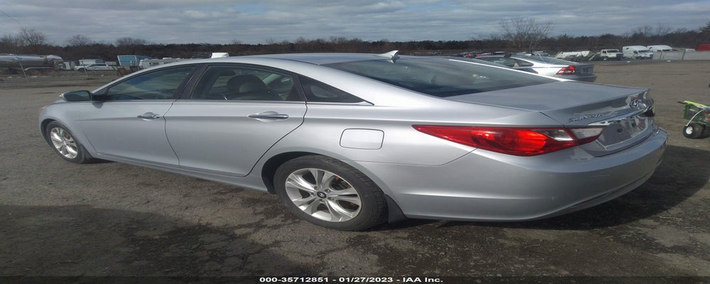 5NPEC4AC1BH093579 2011 HYUNDAI SONATA photo no. 3