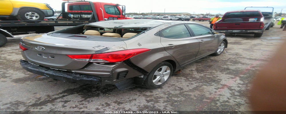 5NPDH4AE2DH249940 2013 HYUNDAI ELANTRA photo no. 4