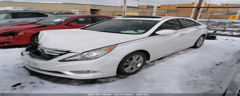 5NPEC4AC0BH043255 2011 HYUNDAI SONATA photo no. 2