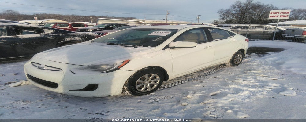 KMHCT4AE4DU402927 2013 HYUNDAI ACCENT photo no. 2
