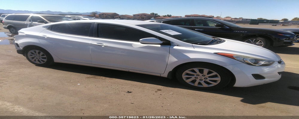 5NPDH4AE8DH203299 2013 HYUNDAI ELANTRA photo no. 10
