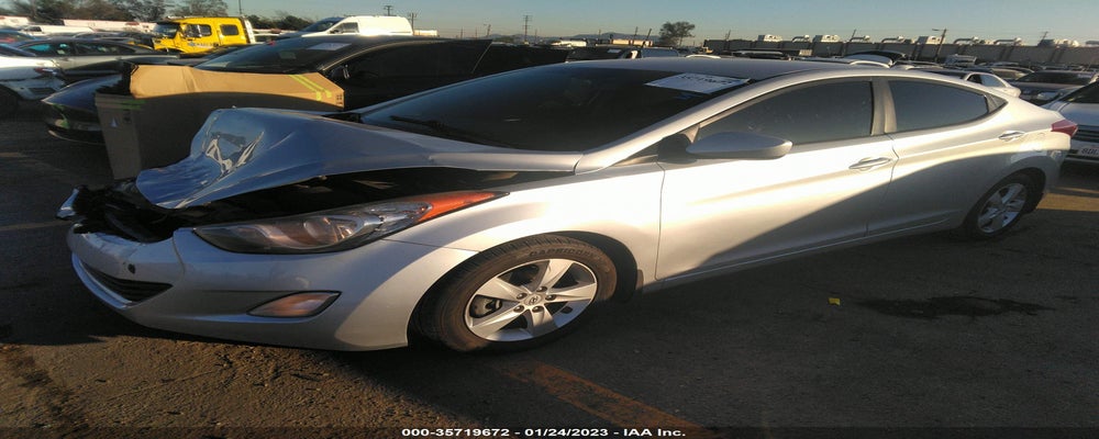 5NPDH4AE8DH165508 2013 HYUNDAI ELANTRA photo no. 2