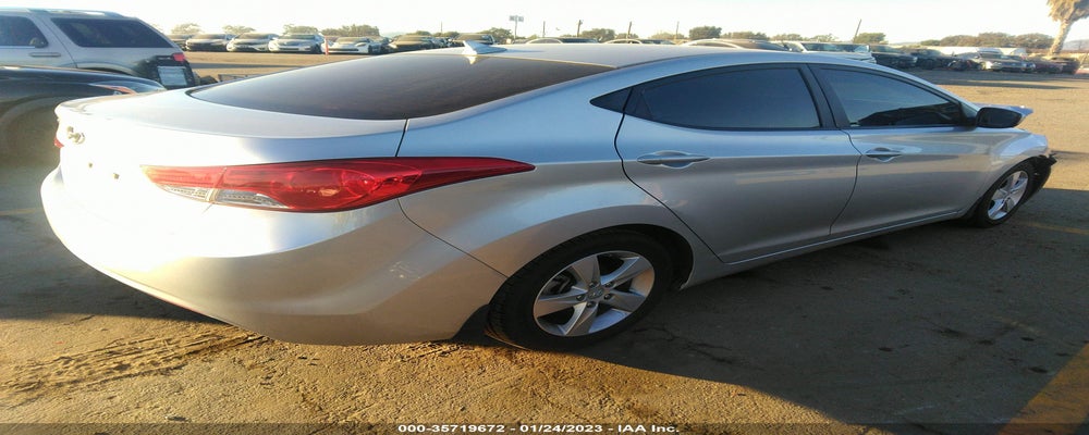5NPDH4AE8DH165508 2013 HYUNDAI ELANTRA photo no. 4
