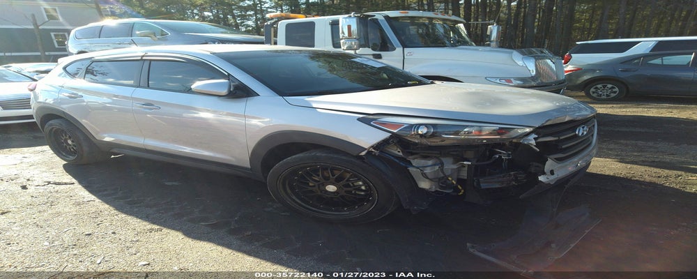 KM8J23A47HU260140 2017 HYUNDAI TUCSON photo no. 8