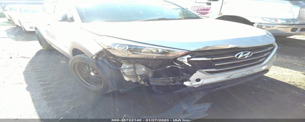 KM8J23A47HU260140 2017 HYUNDAI TUCSON photo no. 6