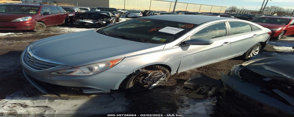 5NPEB4AC1CH379811 2012 HYUNDAI SONATA photo no. 2