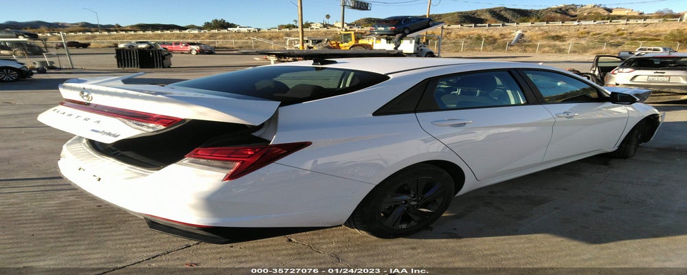 KMHLM4AJXMU010528 2021 HYUNDAI ELANTRA HYBRID photo no. 4