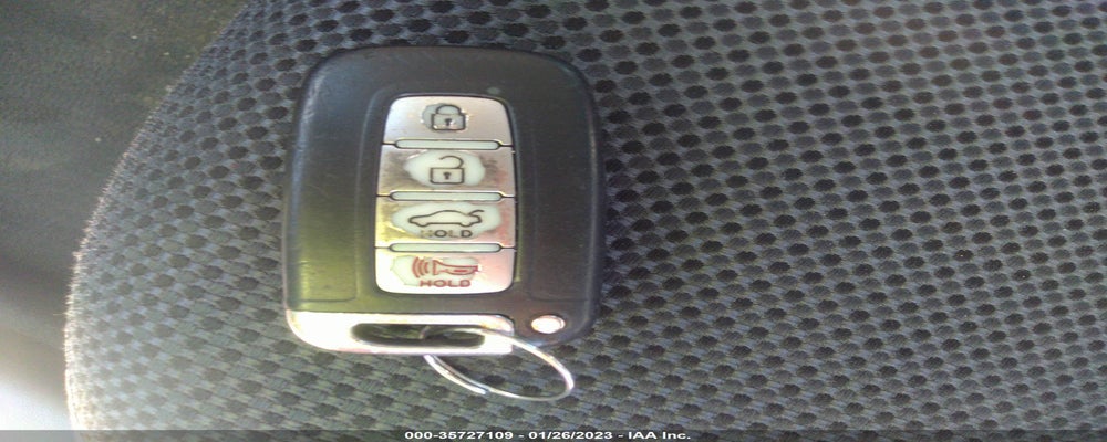5NPEC4AB7BH265637 2011 HYUNDAI SONATA photo no. 11