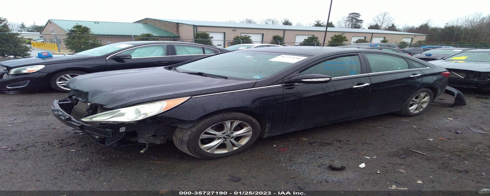 5NPEC4AC9BH011582 2011 HYUNDAI SONATA photo no. 2