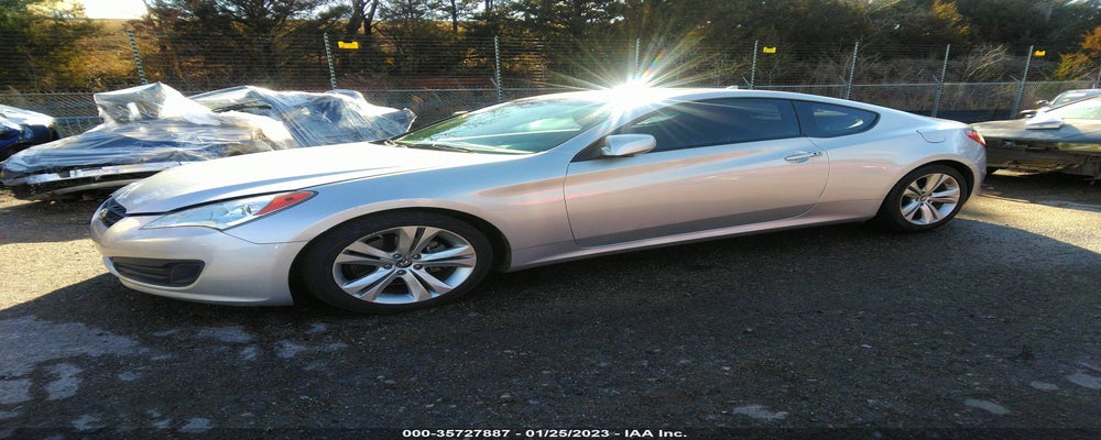 KMHHT6KD2AU030541 2010 HYUNDAI GENESIS COUPE photo no. 2